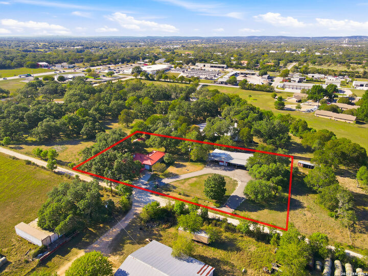 Property Photo:  312 Gerald Dr  TX 78606 