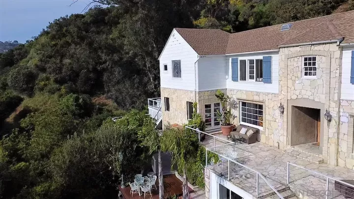 Property Photo: 2400 Benedict Canyon Dr CA 90210