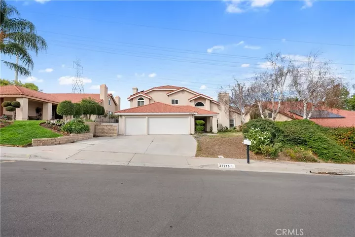 Property Photo:  27715 Sutters Pointe  CA 91350 