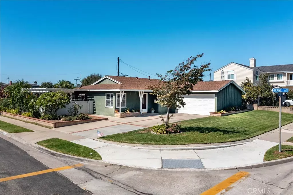 Property Photo:  19271 Harding  CA 92646 