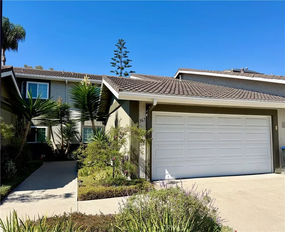 Property Photo: 367 Calle Borrego CA 92672