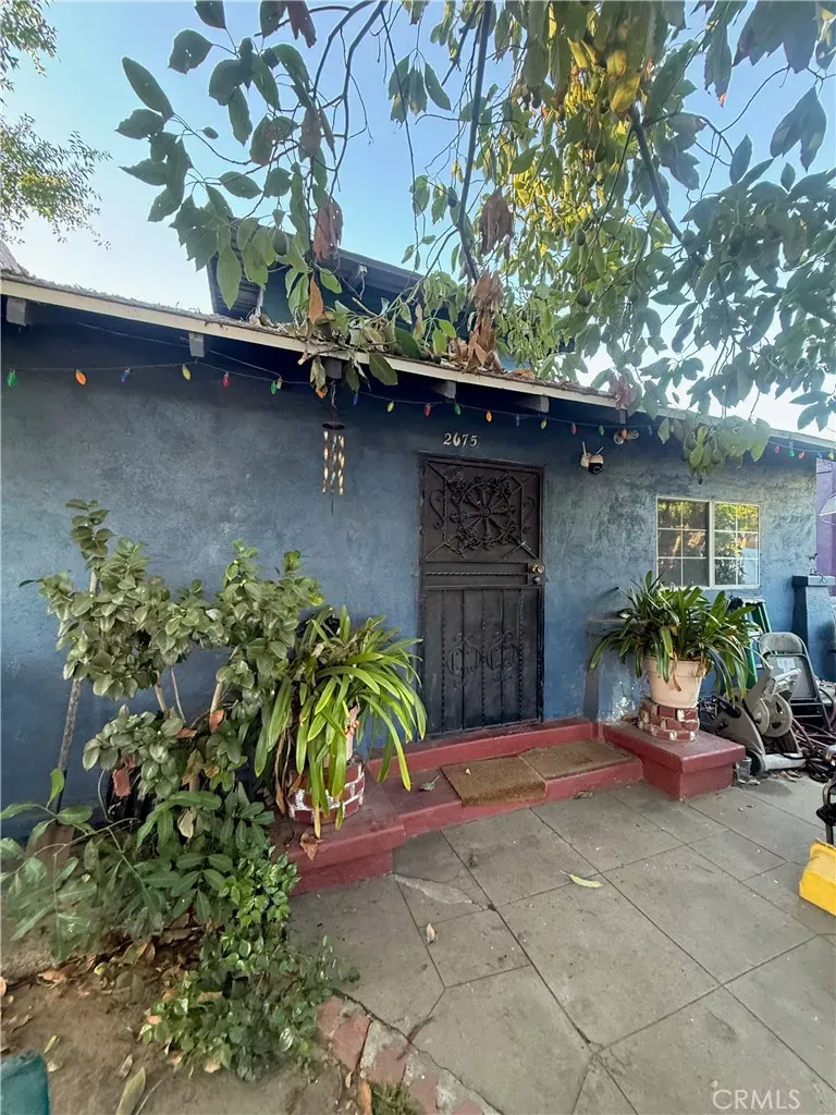 Property Photo: 2675 Thorpe Avenue CA 90065