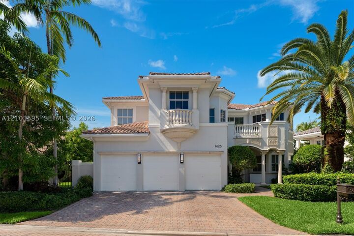 Property Photo:  1426 Commodore Way  FL 33019 