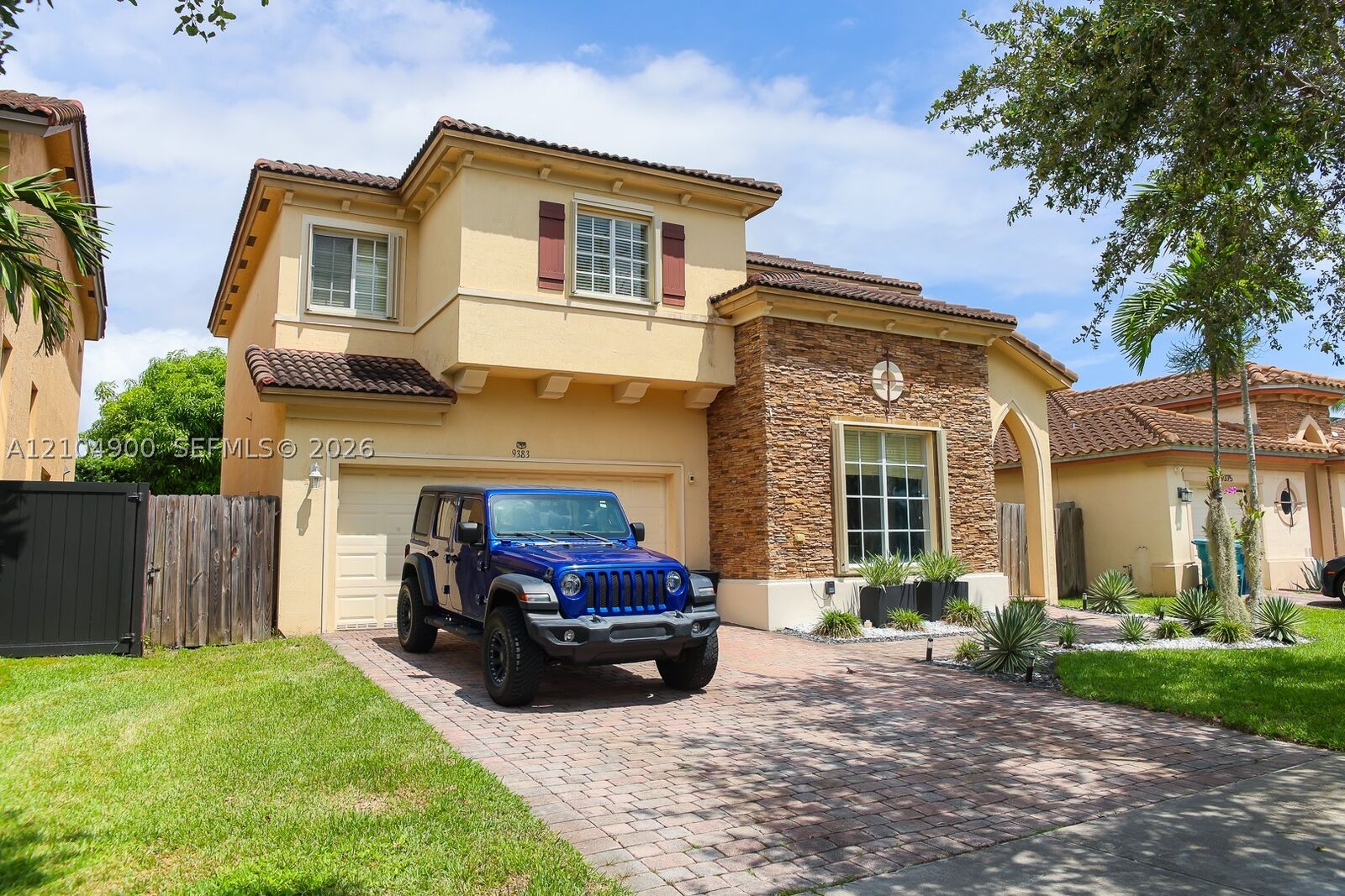 Property Photo: 9383 SW 227th Ln FL 33190