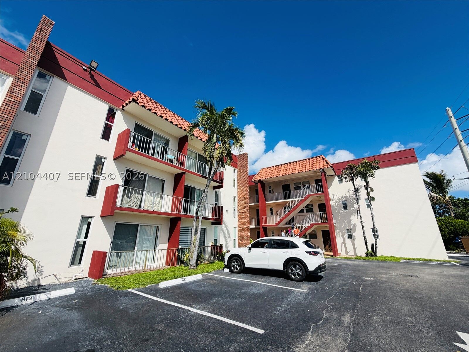 Property Photo: 2385 NW 11th St A24 FL 33125