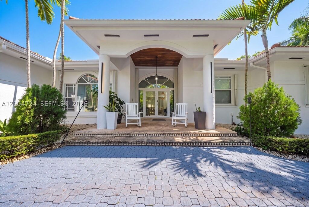 Property Photo:  5750 SW 67th Ave  FL 33143 