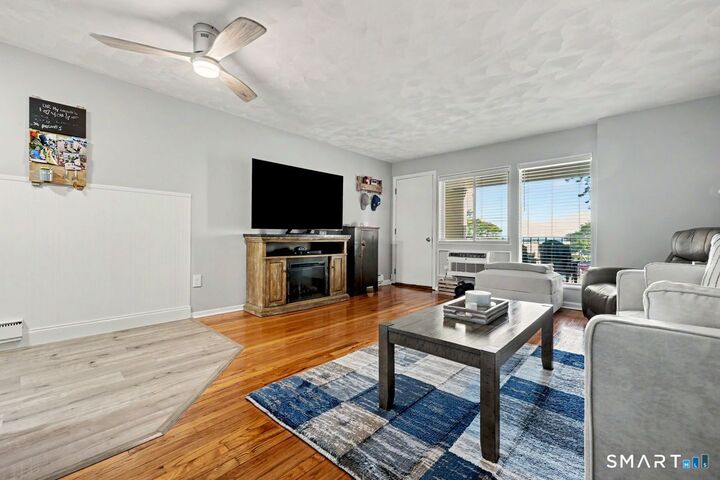 Property Photo:  279 West Walk 279  CT 06516 
