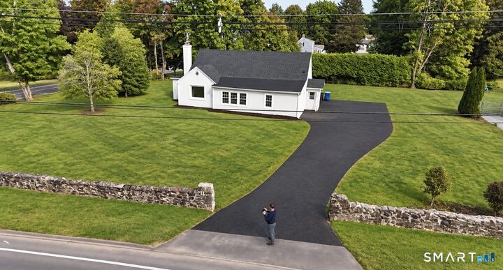 Property Photo:  11 Harris Street  CT 06037 