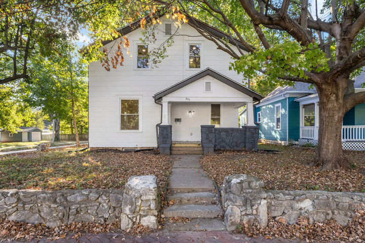 Property Photo:  855 S Broadway Avenue  MO 65806 