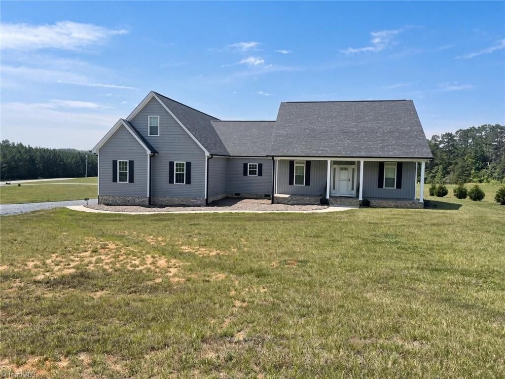 Property Photo:  2114 Overlook Drive  NC 27239 