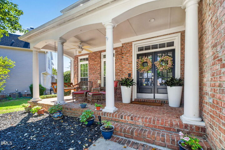 Property Photo: 2304 Narrawood Street NC 27614