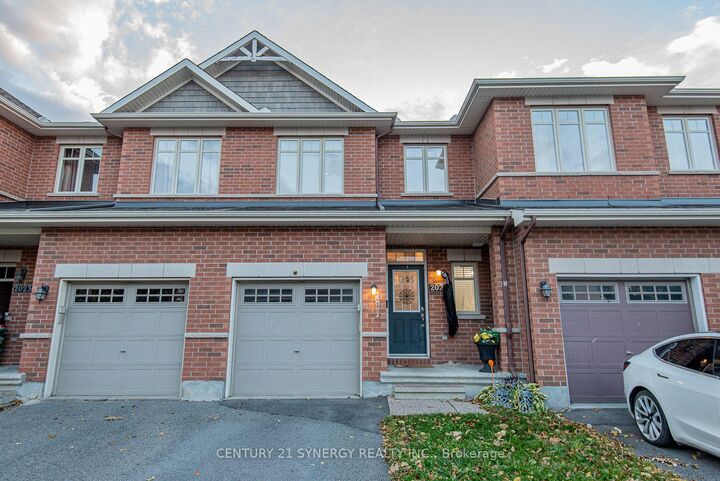 Photo de la propriété:  2025 Pennyroyal Crescent  ON K4A 0S7 