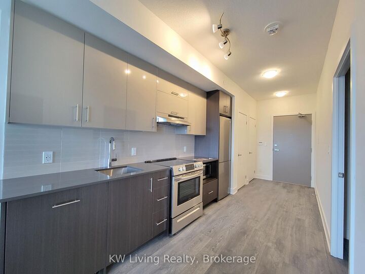 Property Photo: 188 Fairview Mall Drive 317 ON M2J 0H7