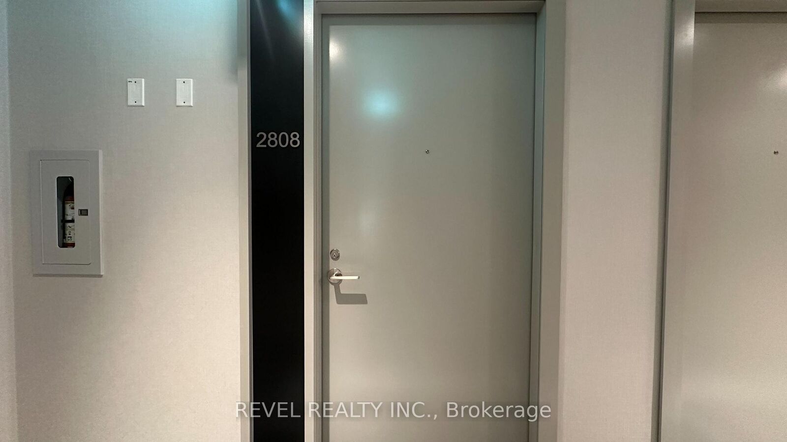 Property Photo:  400 King Street W 2808  ON M5V 0X8 