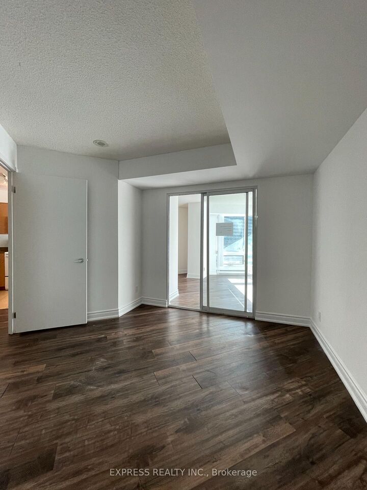 Property Photo:  361 Front Street W 512  ON M5V 3R5 