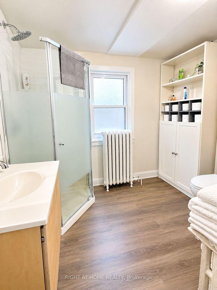 Property Photo:  10 Borden Street Main Floor  ON M5S 2M9 
