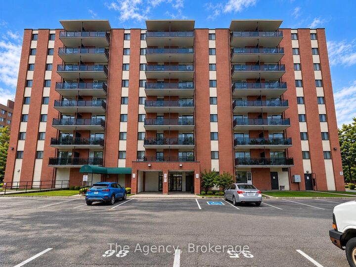 Property Photo:  45 Paisley Boulevard W 701  ON L5B 1E4 