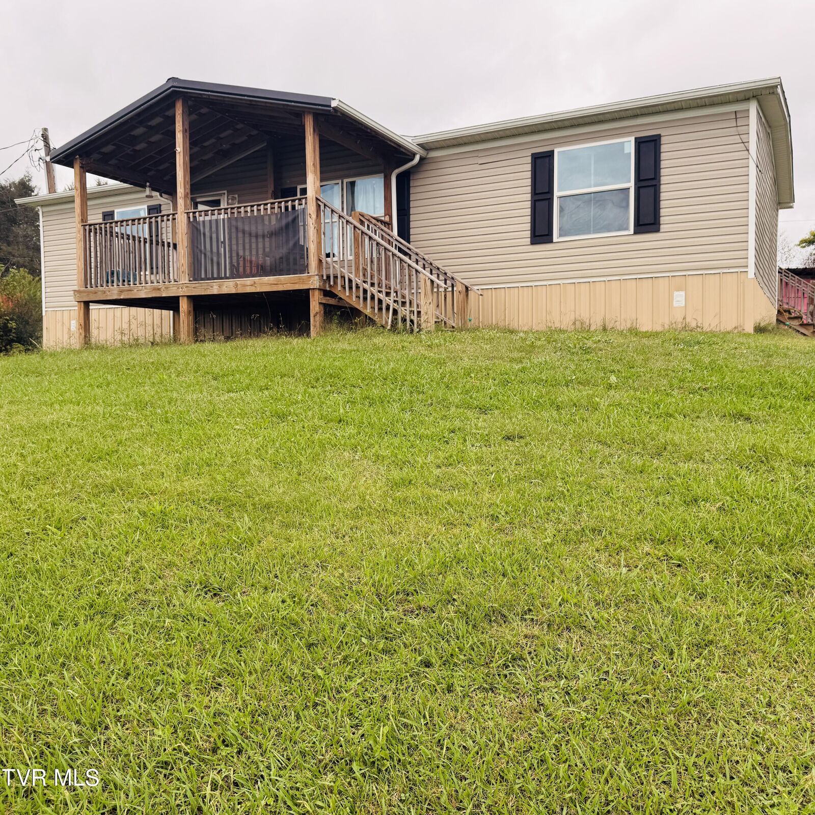 Property Photo: 205 York Drive VA 24263