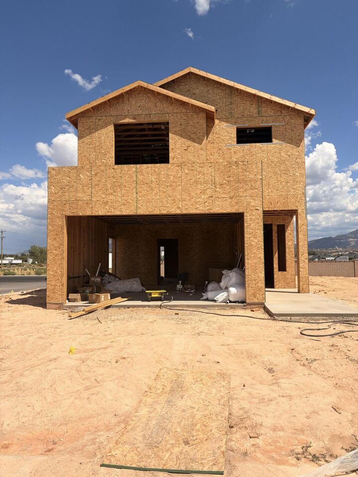 Property Photo: 4530 W 400 N UT 84720