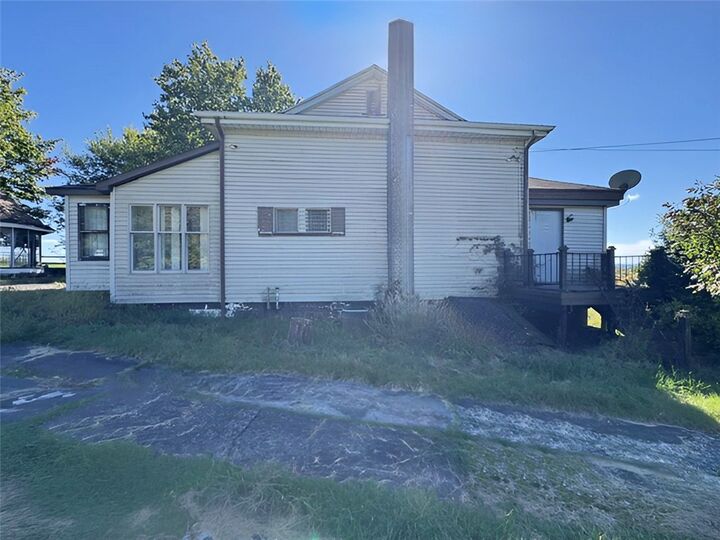 Property Photo: 259 Pump Station Rd PA 15670