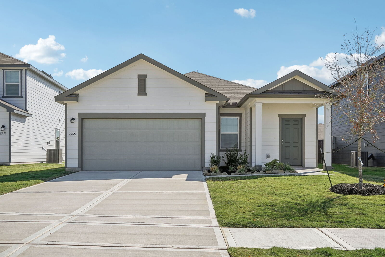 Property Photo: 17500 Ronocco Road TX 78660