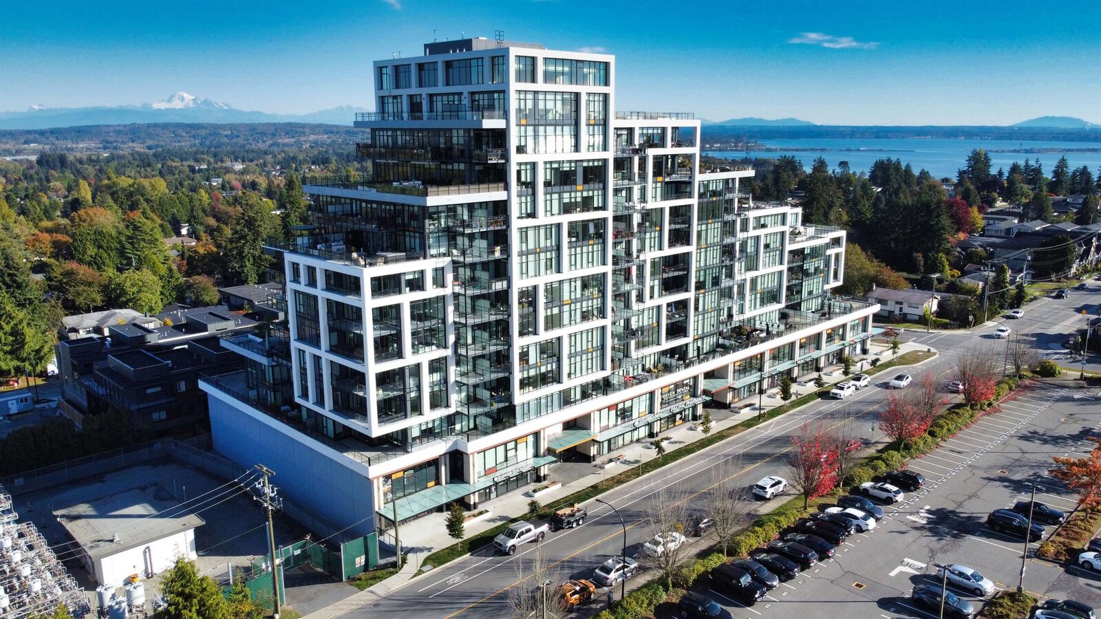 Property Photo:  1526 Finlay Street 303  BC V4B 4L9 