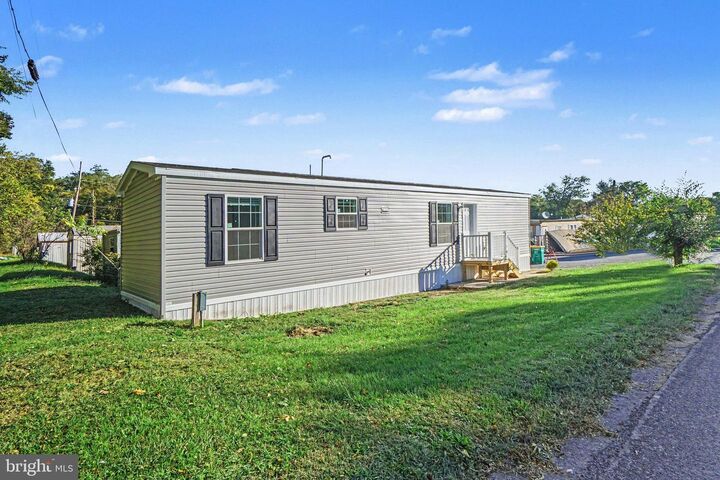 Property Photo:  75 Bonnybrook Road  PA 17015 