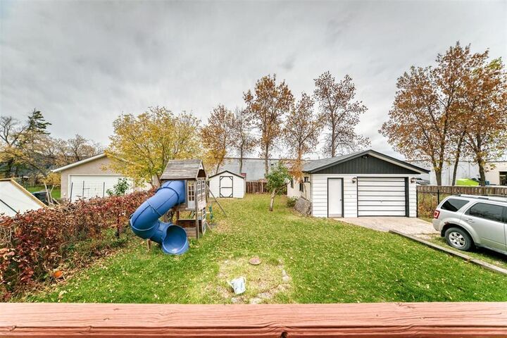 Property Photo:  1119 Pandora Avenue  MB R2C 1N4 