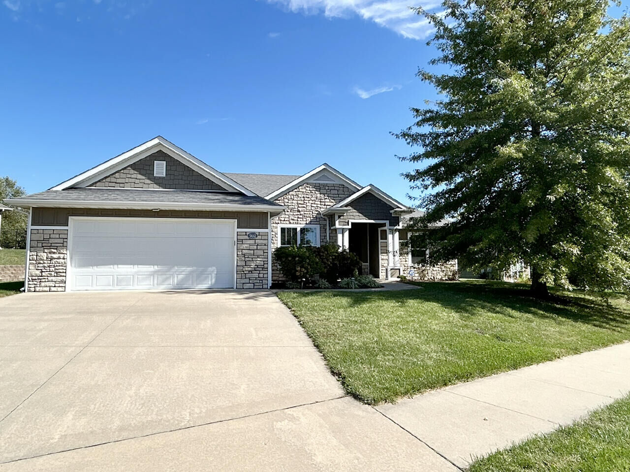 Property Photo:  5612 Dunmeyer Ct  MO 65203 