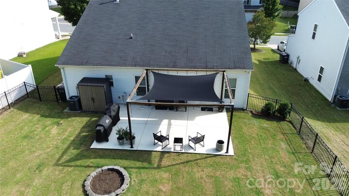 Property Photo: 9012 Avery Meadows Drive NC 28216