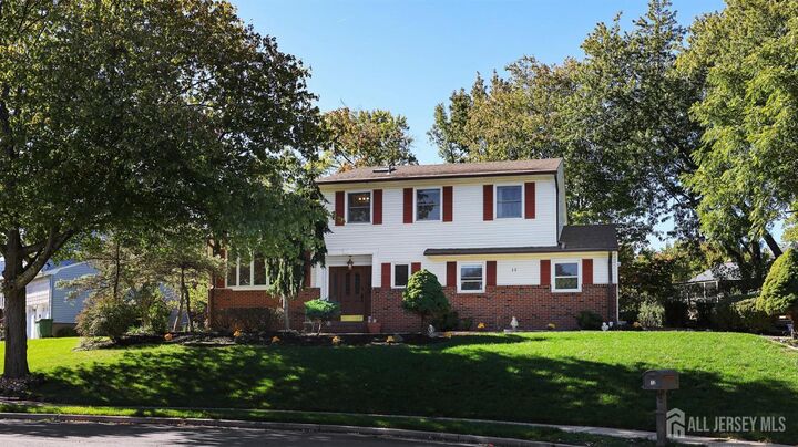 Property Photo:  12 Nightingale Street  NJ 08820 