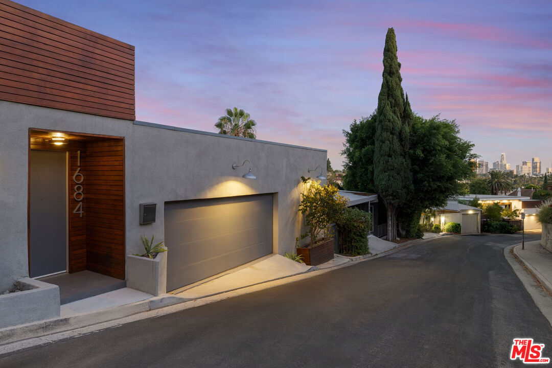 Property Photo:  1684 Rotary Dr  CA 90026 