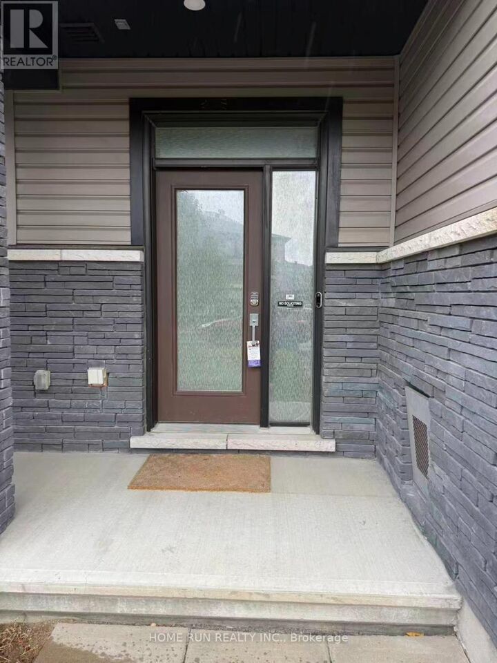 Property Photo: 99 Natare Place ON K2T 0P3