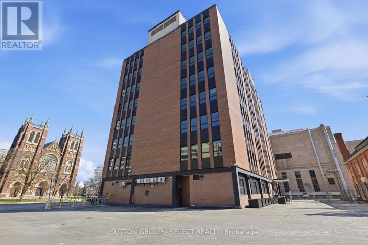 Property Photo:  195 Dufferin Avenue 313  ON N6K 1K7 