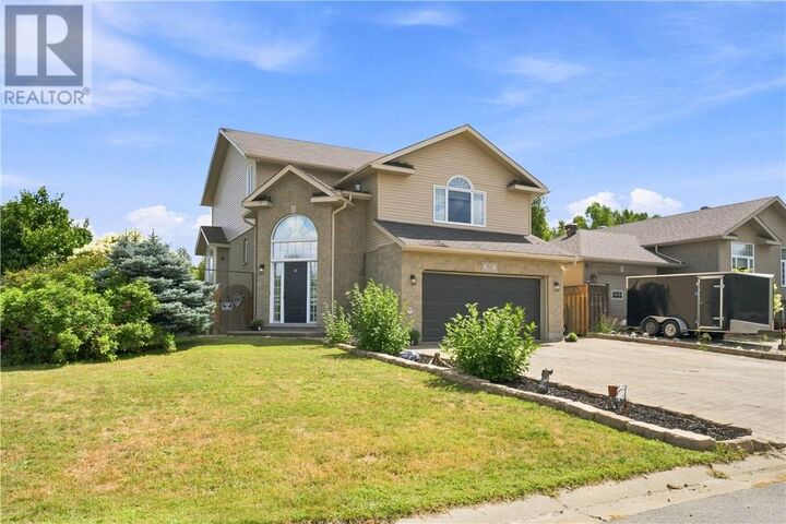 Property Photo:  312 Braemore Cr  ON P3L 0A2 