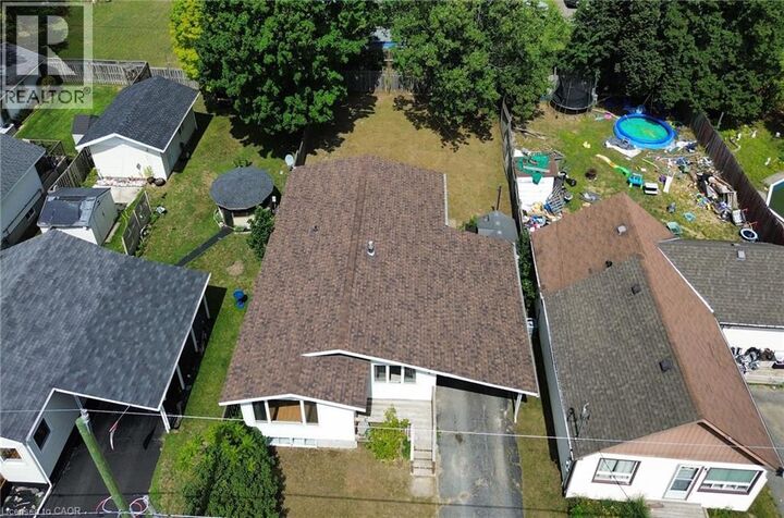 Property Photo:  394 Albert Street  ON P5E 1K7 