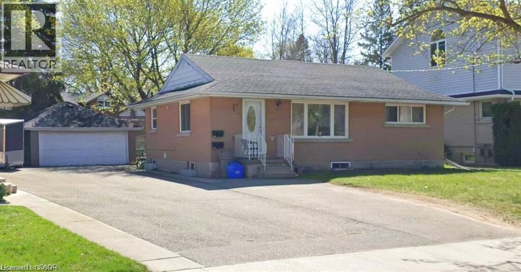 Property Photo: 116 Siebert Avenue Main ON N2C 2A8