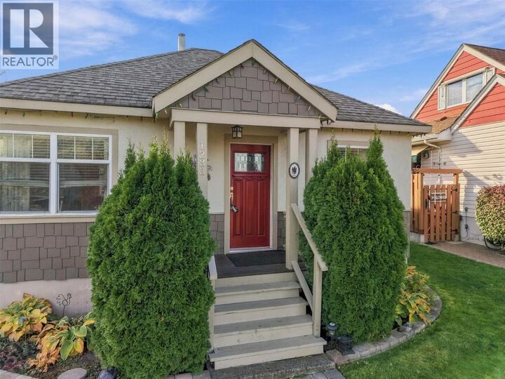 Property Photo:  1233 Pine Street  BC V2C 3A8 