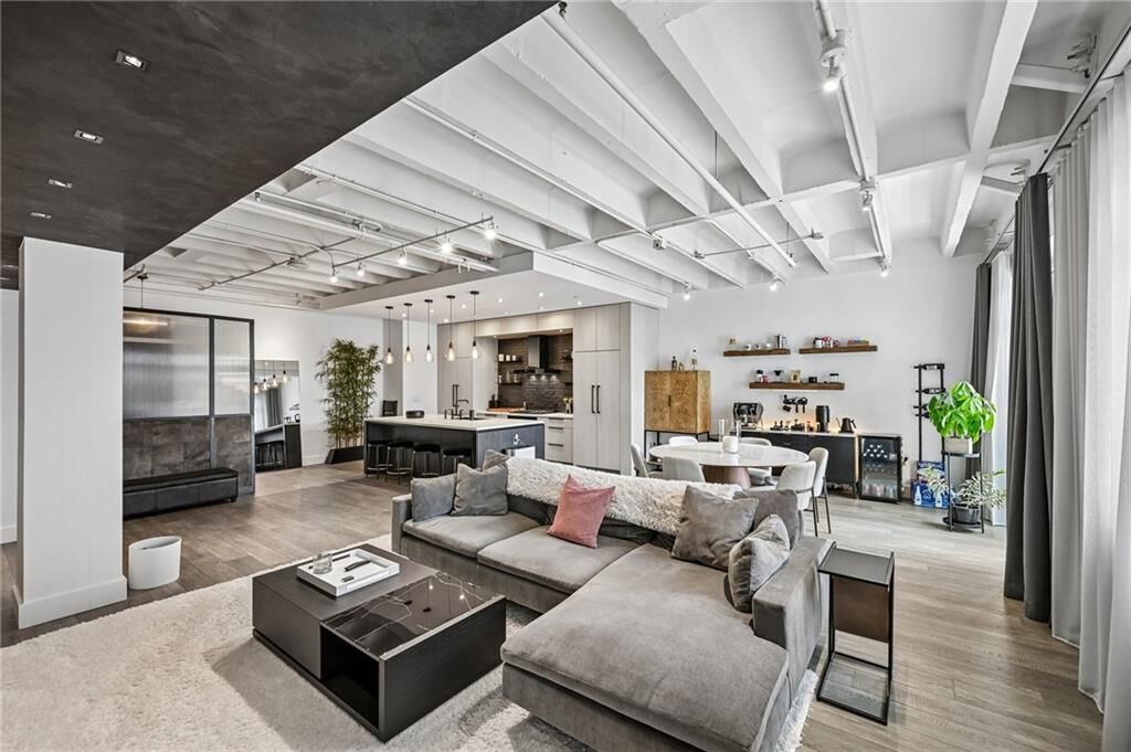 Property Photo: 805 Peachtree Street NE 501 GA 30308