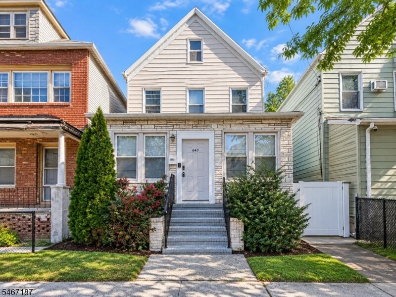 Property Photo:  643 S Park St  NJ 07206 