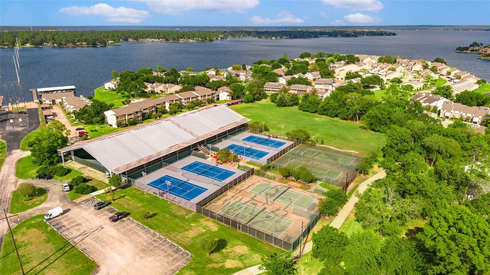Property Photo:  201D Lakeview Terrace  TX 77356 