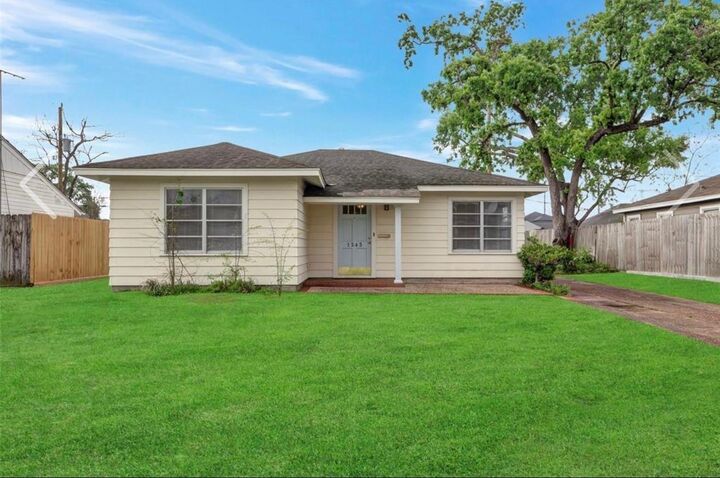 Property Photo:  1343 Gardenia Drive  TX 77018 