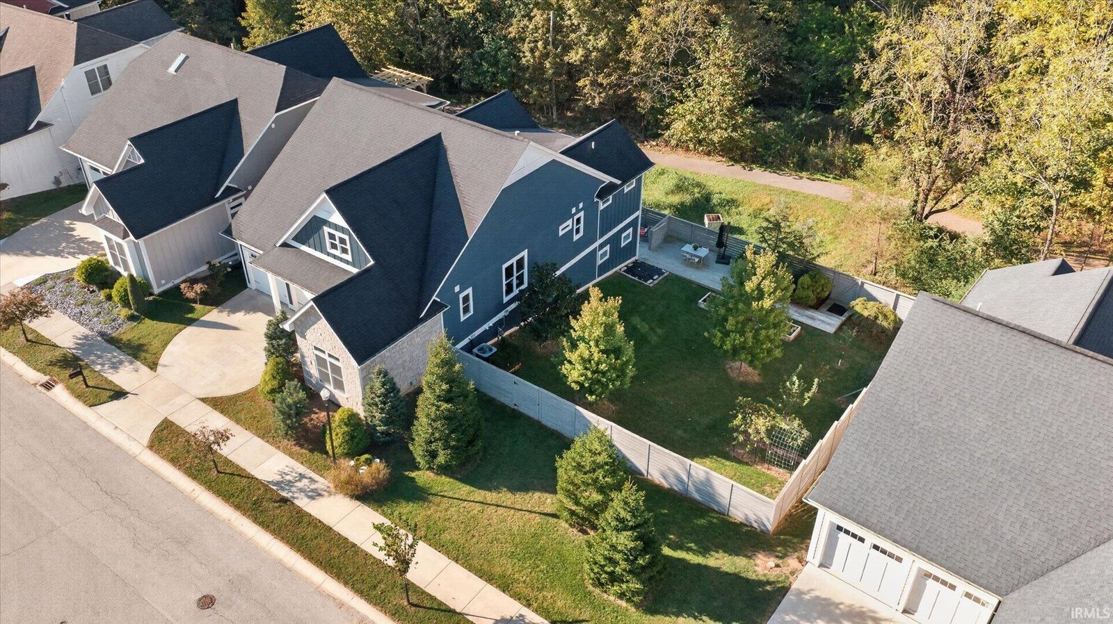 Property Photo: 1570 S Hathaway Court IN 47401
