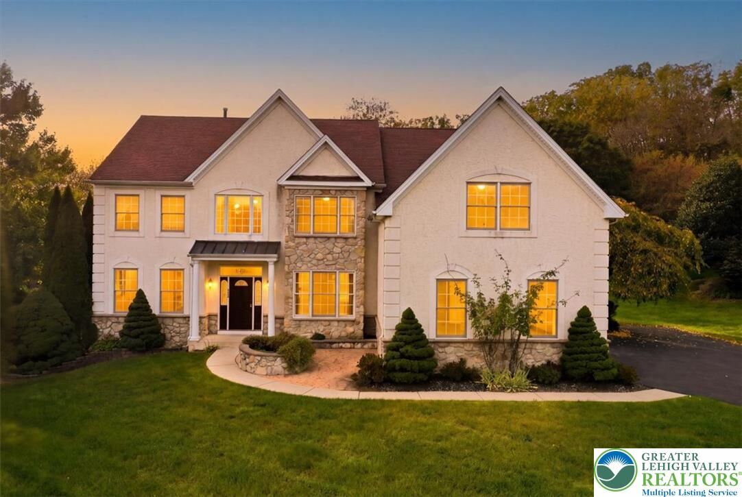 Property Photo:  1422 Morningside Drive  PA 18069 
