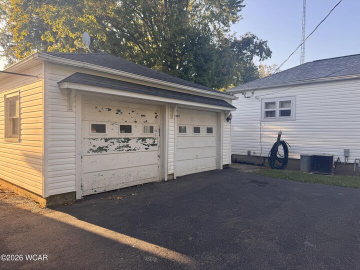 Property Photo: 410 S Walnut Street OH 45836