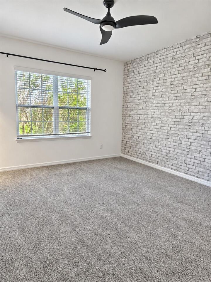 Property Photo: 11649 Water Run Alley FL 34786