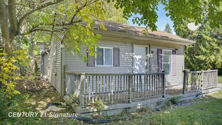 Property Photo:  2481 California Avenue  MI 48601 