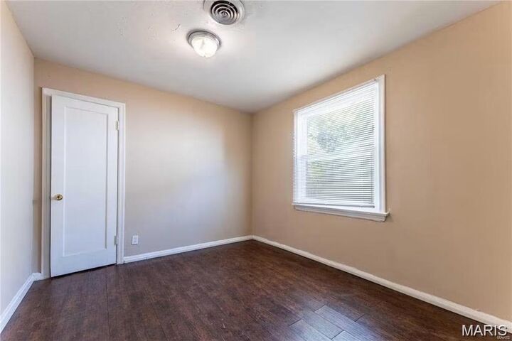 Property Photo: 1207 San Jacinto MO 63139