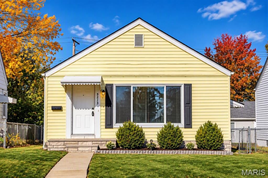 Property Photo:  5213 Fairview Avenue  MO 63139 