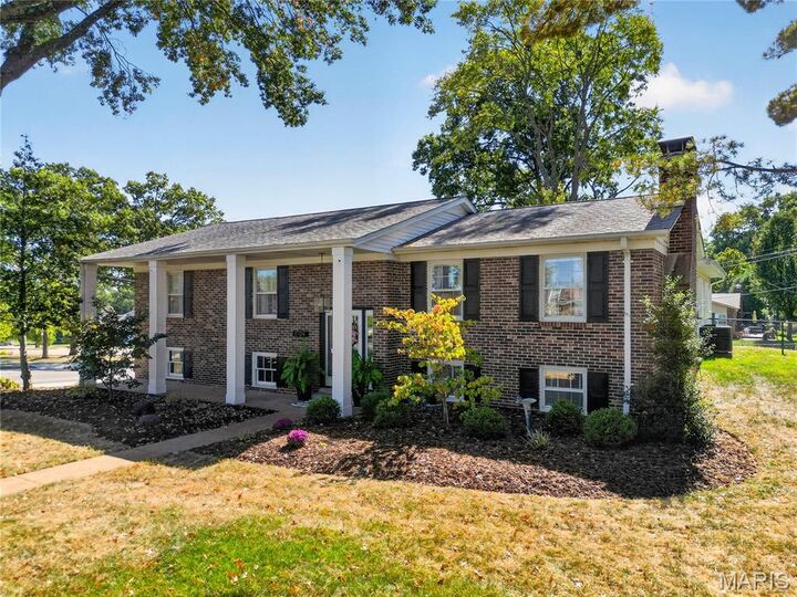 Property Photo: 1704 Black Twig Lane MO 63122